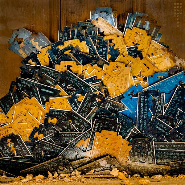 photo of mountain of razor blades