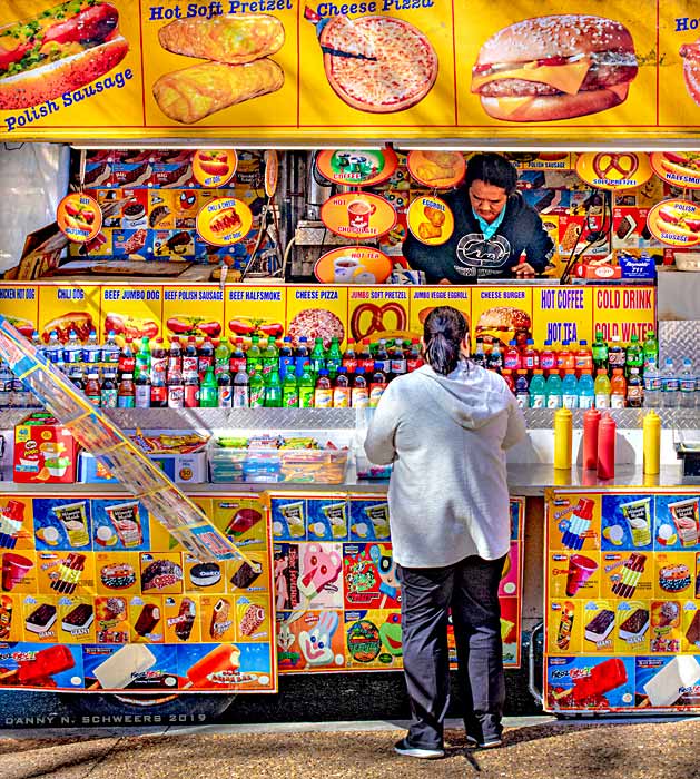 Food truck on the National Mall, Washington, DC copyright 2019 by Danny N. Schweers